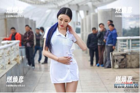 AISS爱丝(黄金版) - 女神小哲的美图精选，陶醉在每一个细节中！