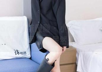 BoBoSocks袜啵啵 – 小甜豆又来啦!这组圣诞服图集,居然是免费的!
