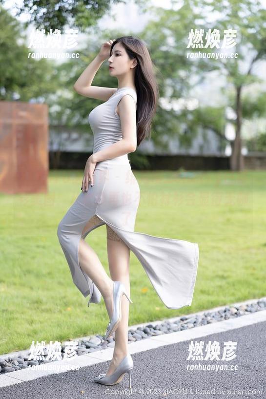 XIAOYU语画界-绯月樱_Cherry XIAOYU语画界 - 绯月樱_Cherry白衬衫美图:从此我再也不怕衬衫会显得无聊了!