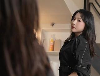 Xiuren秀人网 – OMG，Angela小热巴的全套礼服有毒！我该怎么拯救自己的钱包？