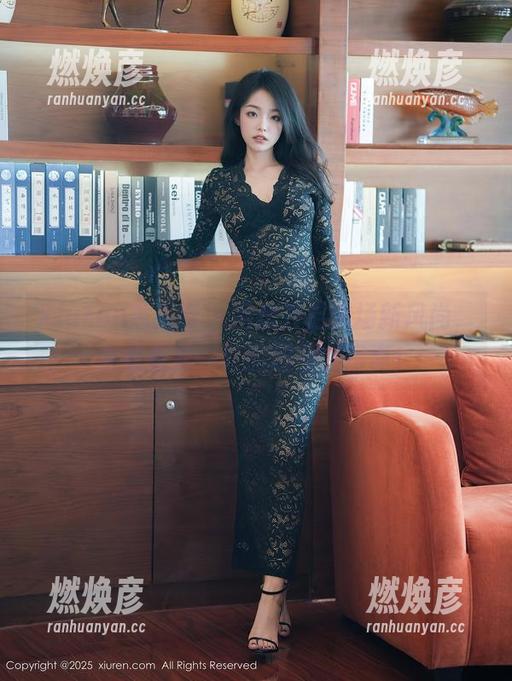 Xiuren秀人网 - 网盘开启职场新风尚，来看看孔一红的职业装写真！