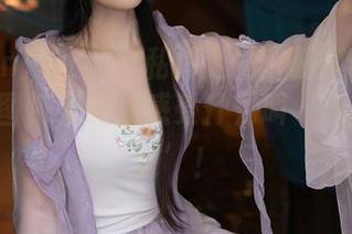 Xiuren秀人网 – 私拍专属：萌琪琪Irene白色图包，让你感受什么叫‘清纯到冒泡’！