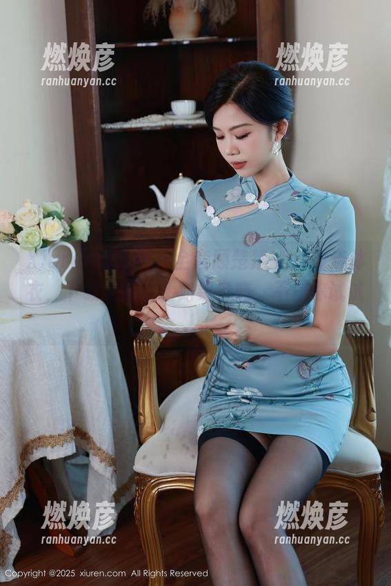 Xiuren秀人网-顾楚楚Maily Xiuren秀人网 - 全套顾楚楚Maily连体衣,下载之后直接对镜自恋,不信你试试!