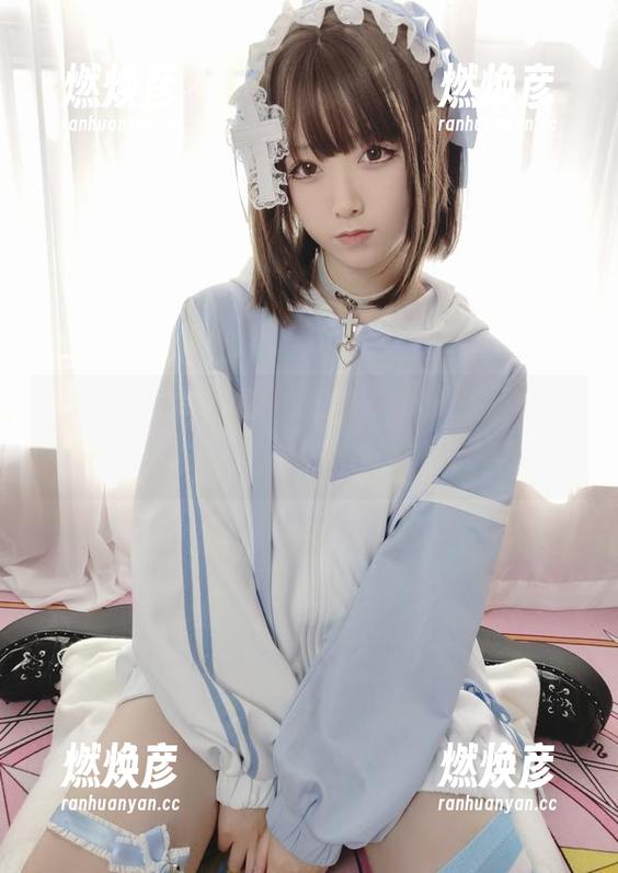 今天的心情就是穿上asagiriai(爱ちゃん)的情人节睡裙，美图壁纸陪伴我！