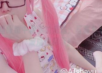 at鲨鱼眼镜中隐藏的魔法：写真分享来一波魔性启示！