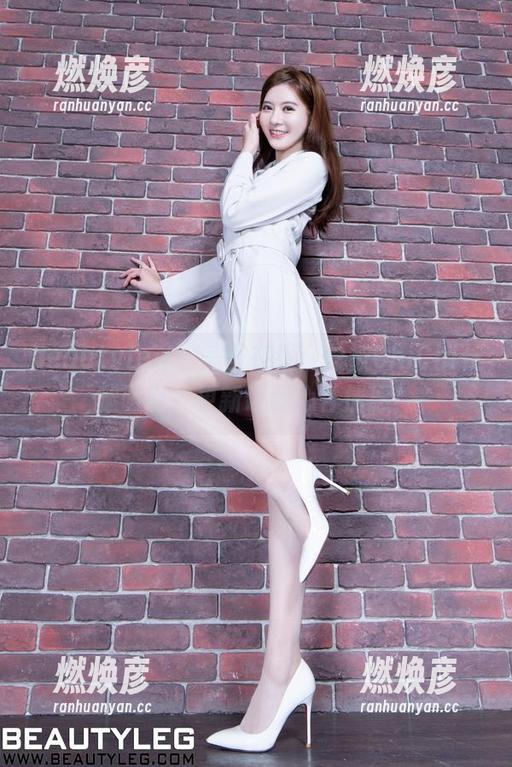 beautyleg - 美图在线：总被ChiChi长腿吸引，更新让我心甘情愿！