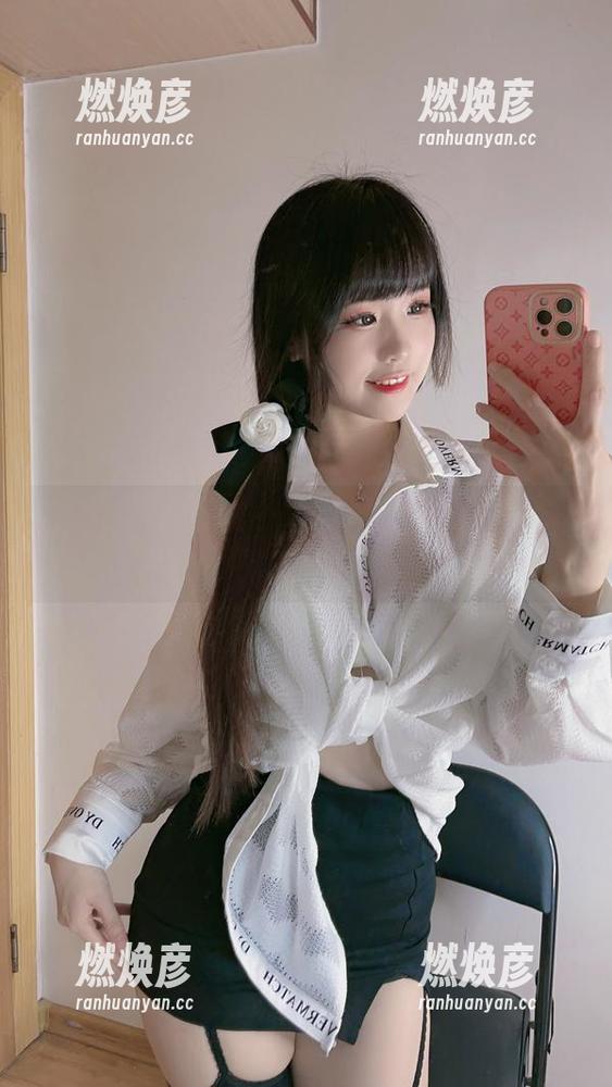 miko酱ww 想象一下,miko酱ww的套图就是卡迪娜兔女郎的心跳!