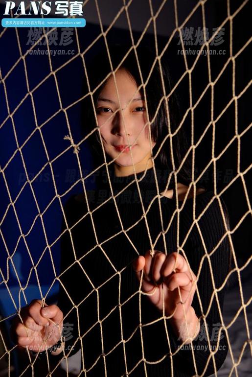 pans - 跟随宁宁的内衣旅程：写真作品集里的微妙瞬间