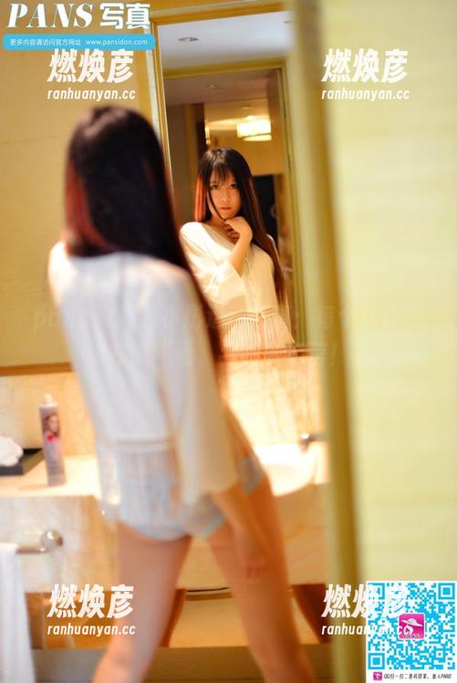 pans-小彤 pans - 高清小彤运动写真:每个动作都像在说“看,我有多自信!”