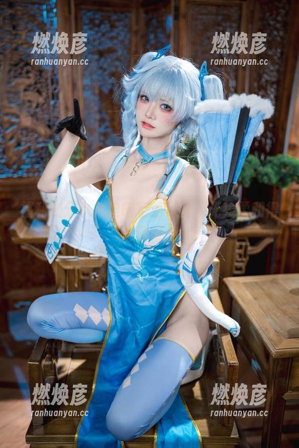 九柒喵 福利加分!九柒喵空姐写真,光线柔和得恰到好处