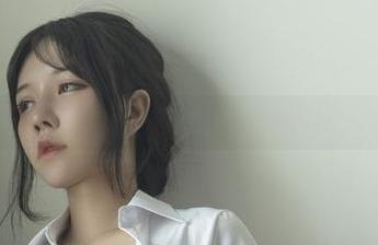 今汐的OL制服资源：办公室的梦幻幻想曲！