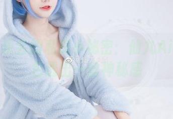 闪灵音乐会的私房小秘密：仙九Airi的图包透出一丝神秘感