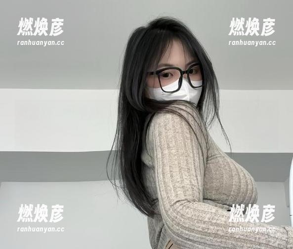 微密圈 - 可爱的肉巴白丝写真合集，总有一张能撩到你！