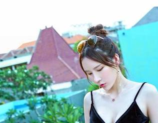 嗲囡囡 – 在冯木木LRIS的礼服里穿越：原图给你视觉冲击，图包给你更多想象！