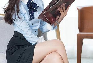 头条女神 – 秘书不止于职务，杨漫妮baby最新更新的写真集要注意呼吸哦！