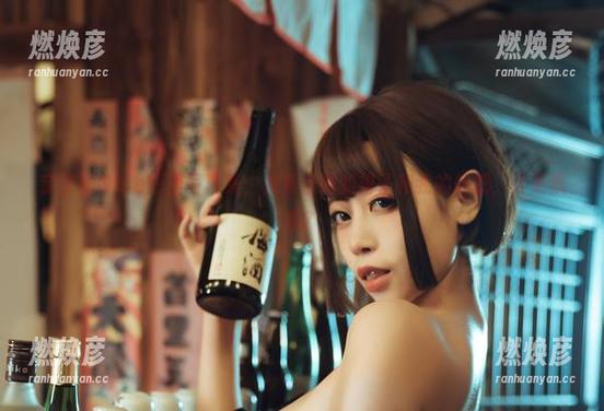 奈汐酱Nice短裙写真集：来看看她的裙子和我的幻想，谁更飘逸？