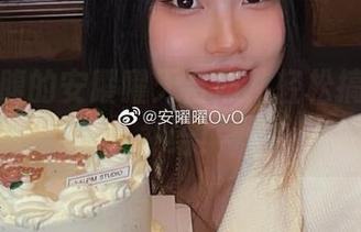 让人捧腹的安曜曜天台照，轻松搞定资源补给！