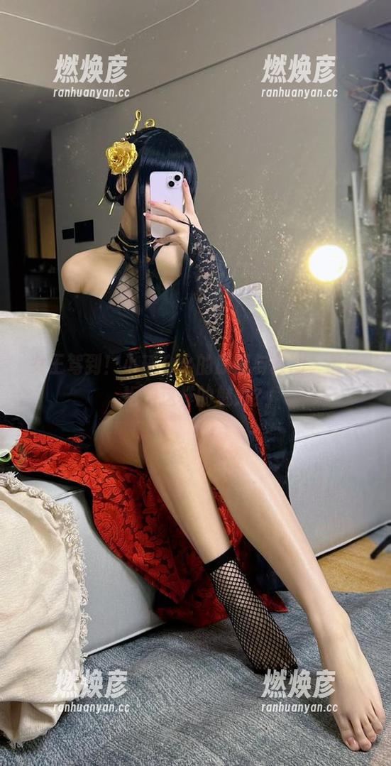 小瑶幺幺 女王驾到!小瑶幺幺的原图与套图,谁能拒绝这样的魅力?