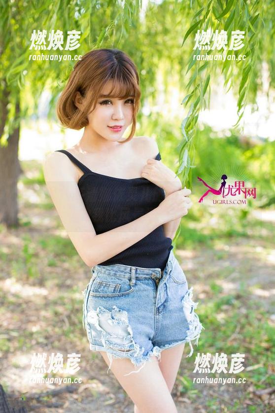 尤果网 - 高清娜依灵儿旅拍合集：在路上的我比风景还好看！