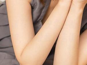 尤果网 – 最新写真:安柔在制服中化身制服女神,别说我没告诉你!