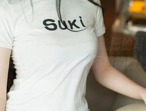 尤果网 – 黑丝与光影：谭晓彤的写真原图，感觉总有点撩人不撩的微妙