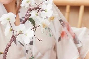 尤蜜荟 – 新作品上线！卓娅祺的美脚，仿佛在诉说一个秘密的幻想！