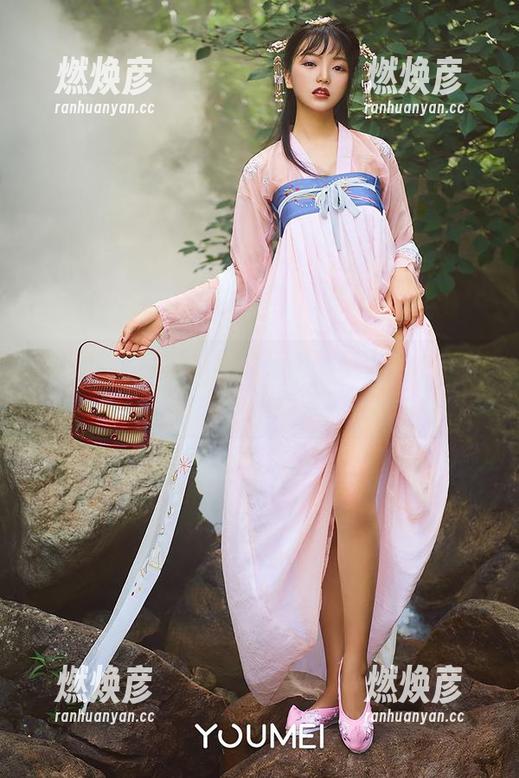 尤蜜荟 - 写真集里的易阳：伊人如酒，仿佛一瞬就醉了！