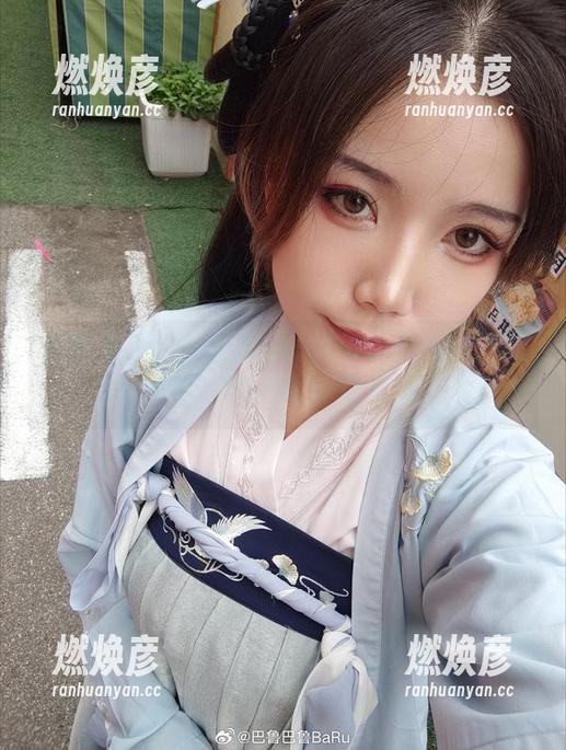 巴鲁巴鲁BaRu 原图来袭:巴鲁巴鲁BaRu穿着西雅图礼服时,那一瞬间的美丽