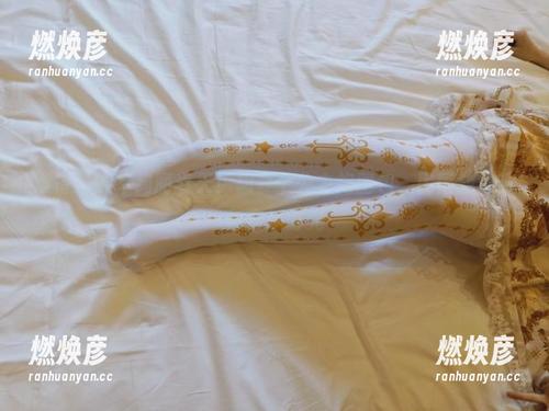 准备好迎接绚丽春天！想要个公主抱图包，民国旗袍带你穿越时光