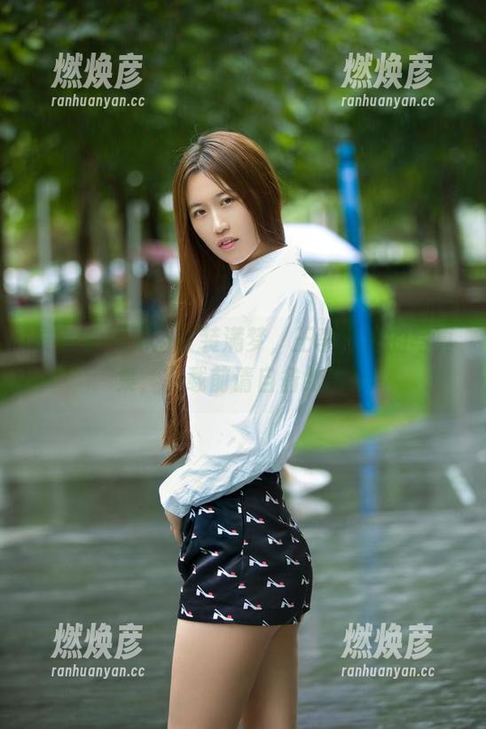 推女郎 - 用浴缸装满梦，王李丹尼的写真集，下载前请自备纸巾！
