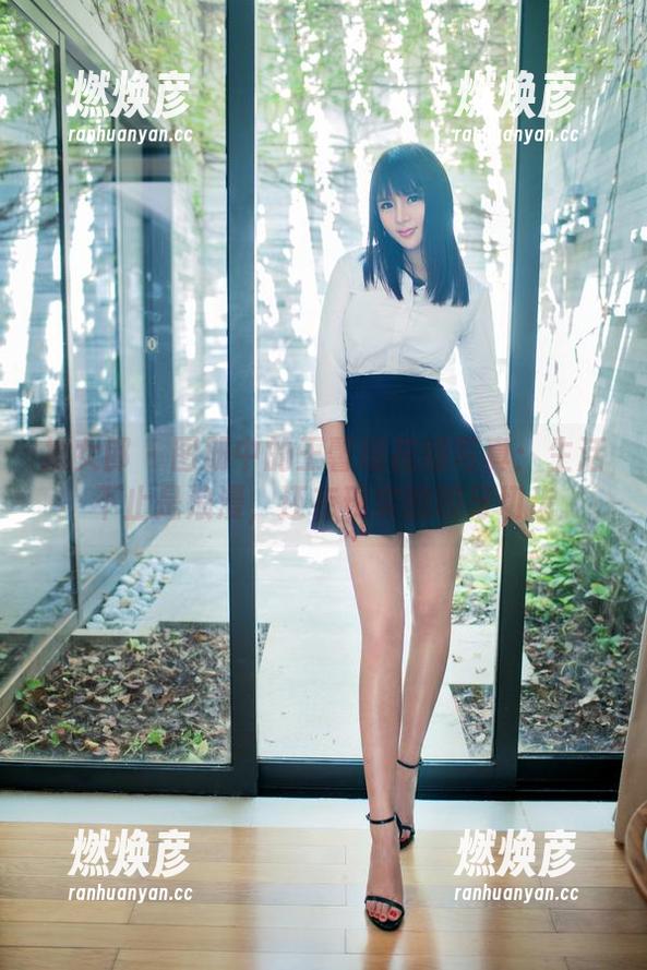 推女郎 - 图册中的王馨瑶花嫁写真：生活不止是浪漫，还有现实的咬牙切齿