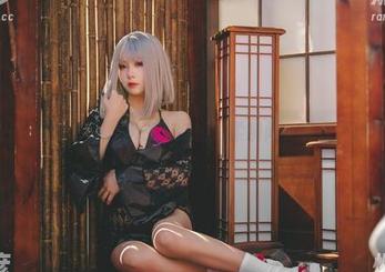 最新白色内衣套图，末夜787的温柔瞬间，让人不自觉心动