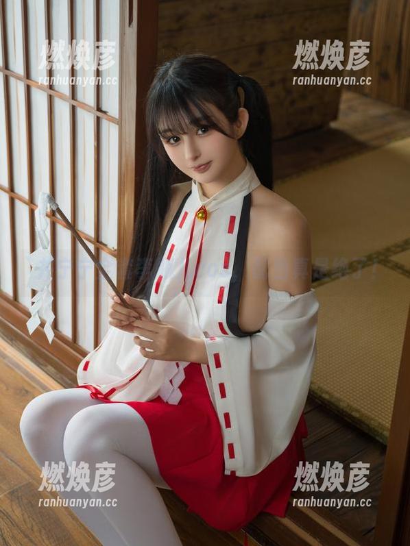 桜井宁宁全套李瓶儿cos，配色真是绝了！