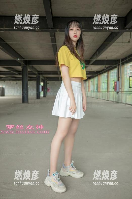 梦丝女神 - 苏安希的优雅日子，美图中的那些‘不小心’的俏皮瞬间