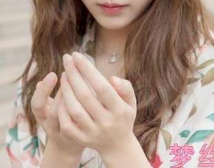 梦丝女神 – 香萱的运动风情：网球少女全套图包，速来围观！