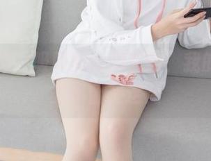 森萝财团 – 吸吸的长腿套图，我的目光只能停留在这儿