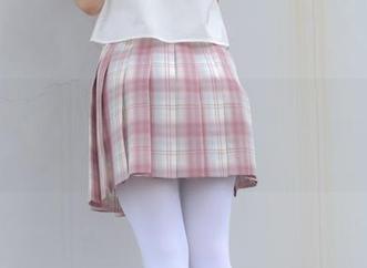跑题了，但森萝财团的红衣少女全套写真太迷人了，我停不下来