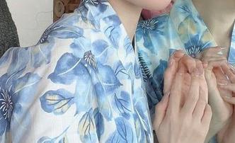 来自水淼aqua的夏天：转身就是海风拂面，大家看这套COS，谁都想打水漂！