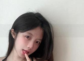 微密圈 – 火龙果羊最新泳池写真合集：在蓝色浪潮中找点”火“！