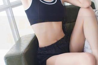 爱蜜社 – 看看芝芝Booty的JK套图,谁说清纯不能有点小撩?
