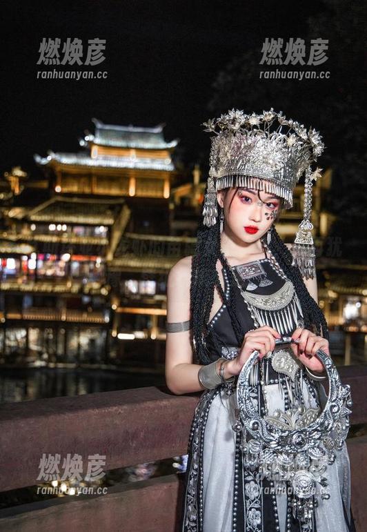瓦斯塔亚小龙虾的苗疆女子合集，别再犹豫，壁纸统统拿走！