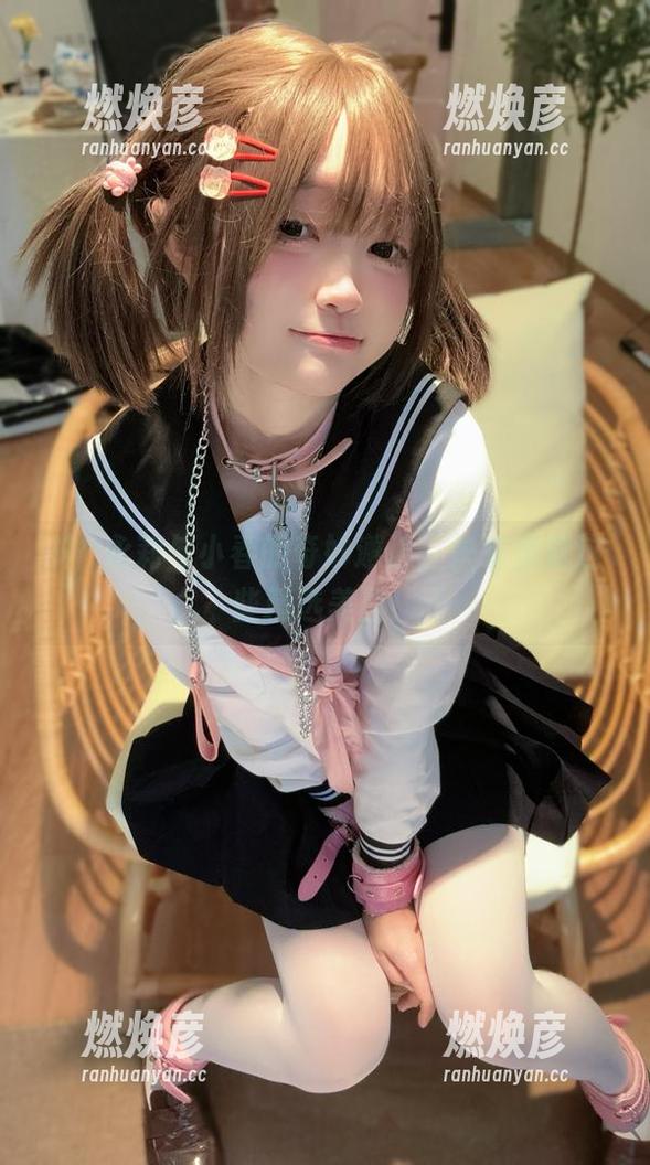 神沢永莉与小春的奇妙邂逅，快来浏览这些精选美图！