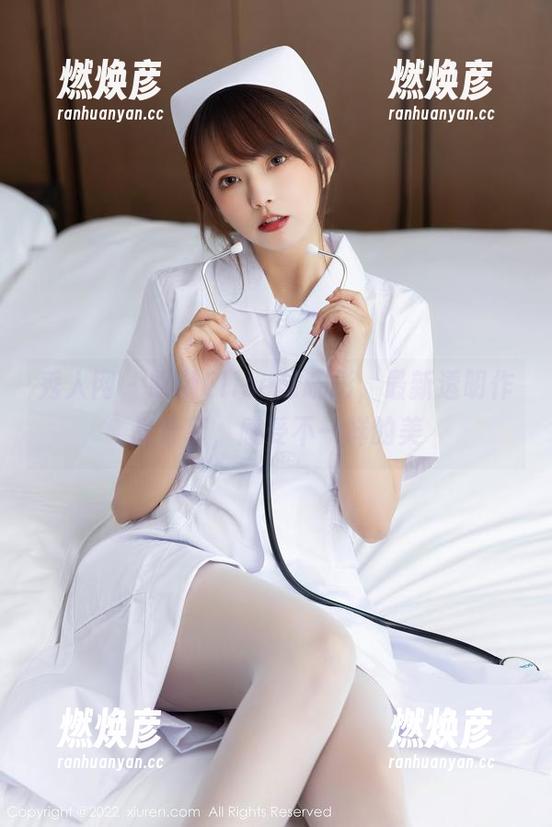 秀人网 - 跟随Elise谭晓彤，最新透明作品分享，感受不一样的美