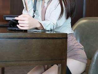 秀人网 – 伍晓丽Shirley的清纯系写真：图片资源像极了初恋的味道，甜得冒泡！