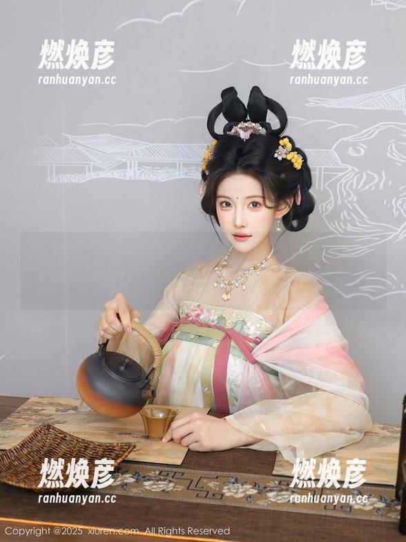秀人网 - 看福利！妙可可Cheese泳装图，别眨眼哦，太吸引人了！