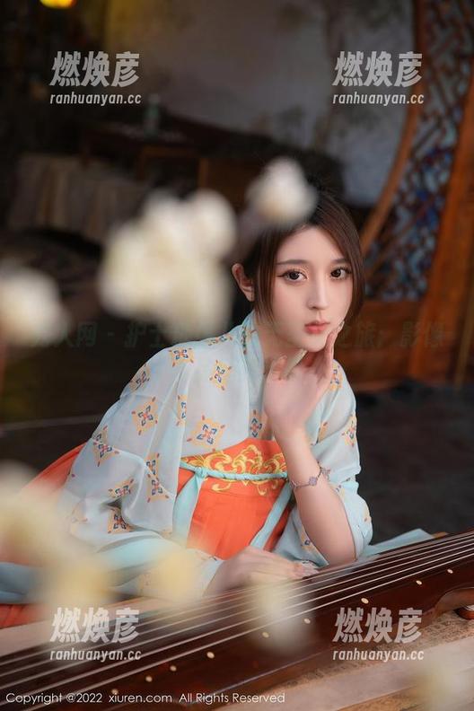 秀人网 - 护士糖果儿的无圣光之旅：影像作品里的迷雾
