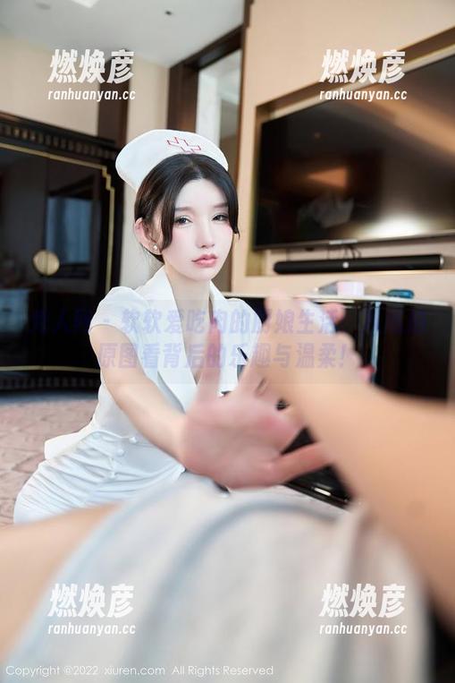 秀人网 - 软软爱吃肉的厨娘生活：从私拍原图看背后的乐趣与温柔！