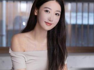 秀人网 – 黄可Christine兔女郎，该死的精选图片，让我不知不觉中流连忘返，仿佛在进入另一个世界！