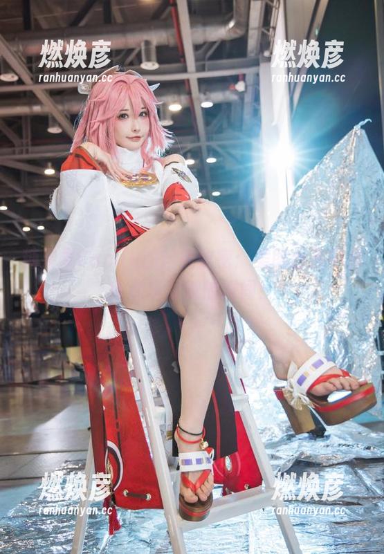 糖果果Candy 糖果果Candy的丝袜秘密:美图合集中那些你没见过的瞬间!