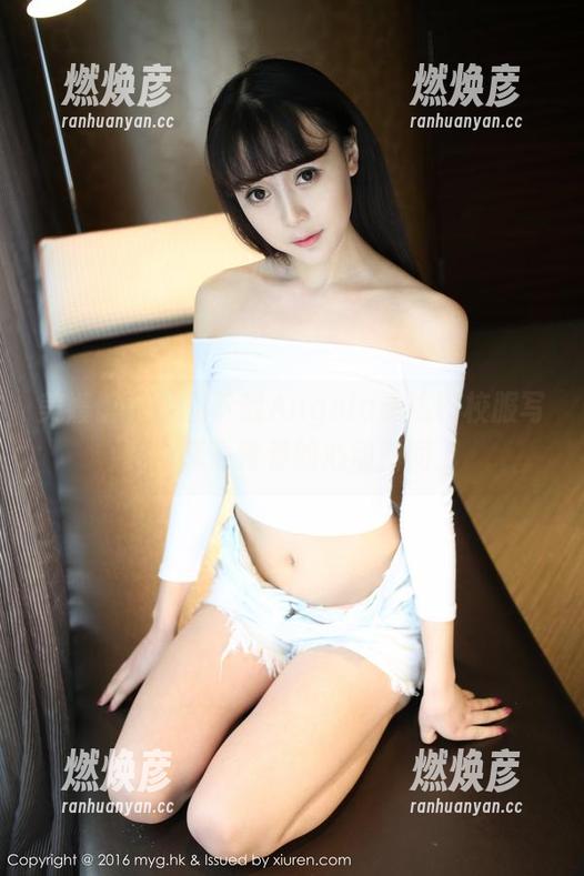 美媛馆-Angela小热巴 美媛馆 - 轻松下载Angela小热巴校服写真,感受青春的心动瞬间。